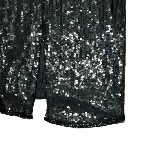 Cache vintage 100% silk black and gold long sleeve fully sequins and beaded gown - Picture 11 of 16